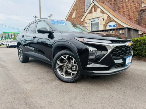 Black 2025 CHEVROLET TRAX LT for sale in Highland, IN