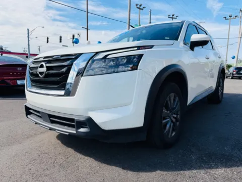 More photos of 2024 NISSAN PATHFINDER SV at Pro Auto Finance Highland, IN