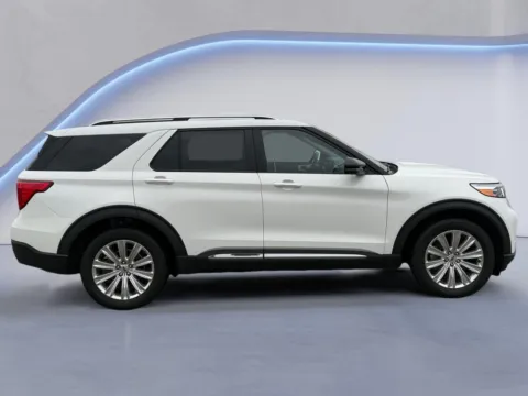 Photos of 2022 Ford Explorer Limited for sale in Alcoa, TN at Twin City Auto Center