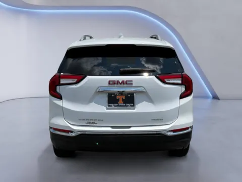 More photos of 2024 GMC Terrain SLT at Twin City Auto Center, TN