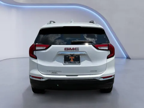 More photos of 2024 GMC Terrain SLT at Twin City Auto Center, TN