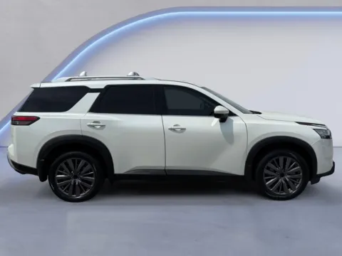 Photos of 2023 Nissan Pathfinder SL for sale in Alcoa, TN at Twin City Auto Center