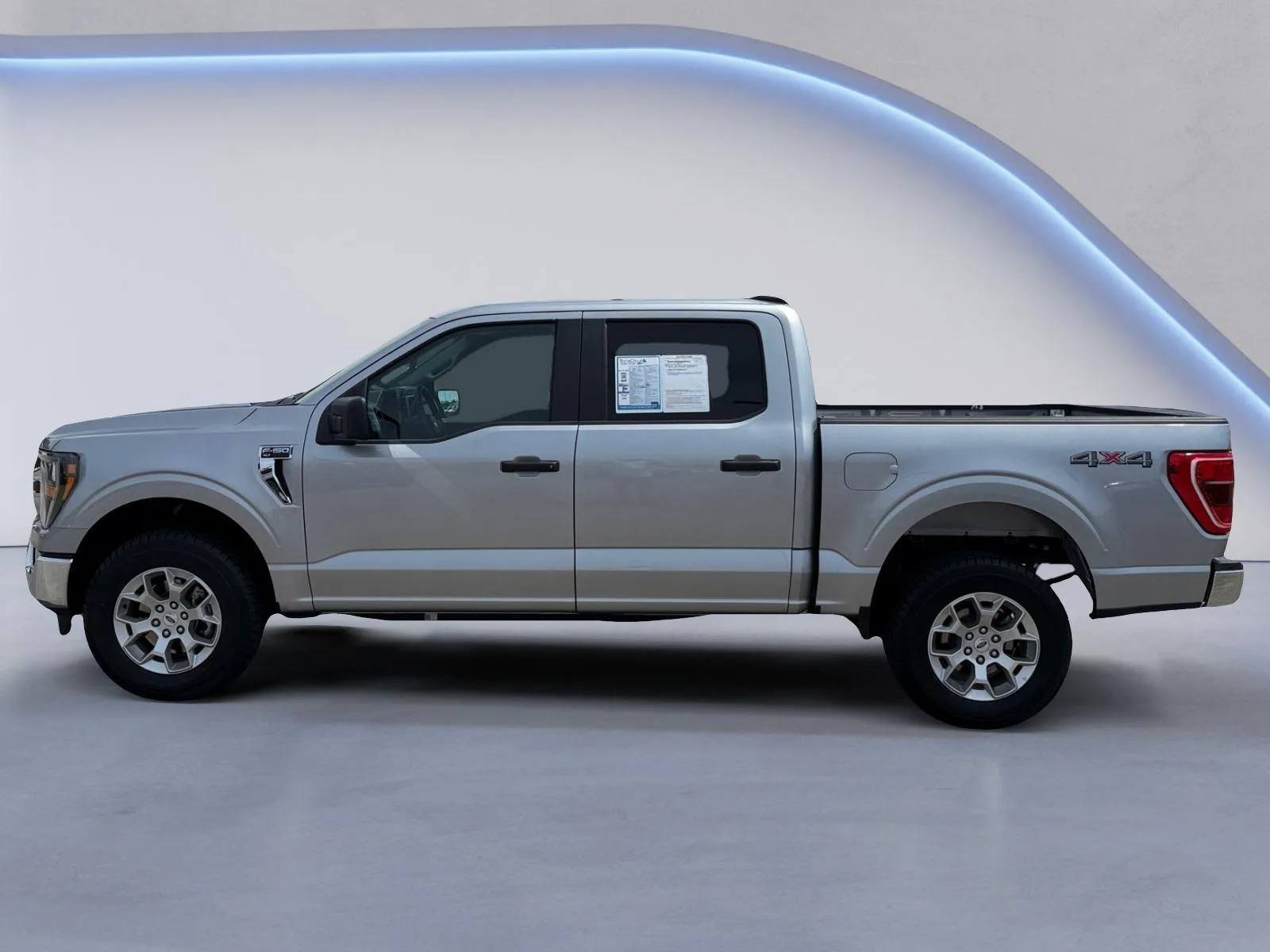 2023 Ford F-150 XLT - Photo 6