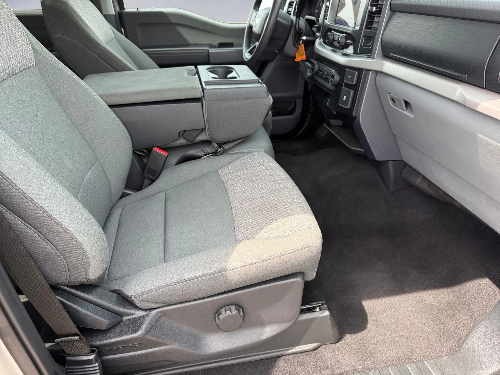 2023 Ford F-150 XLT - Photo 13