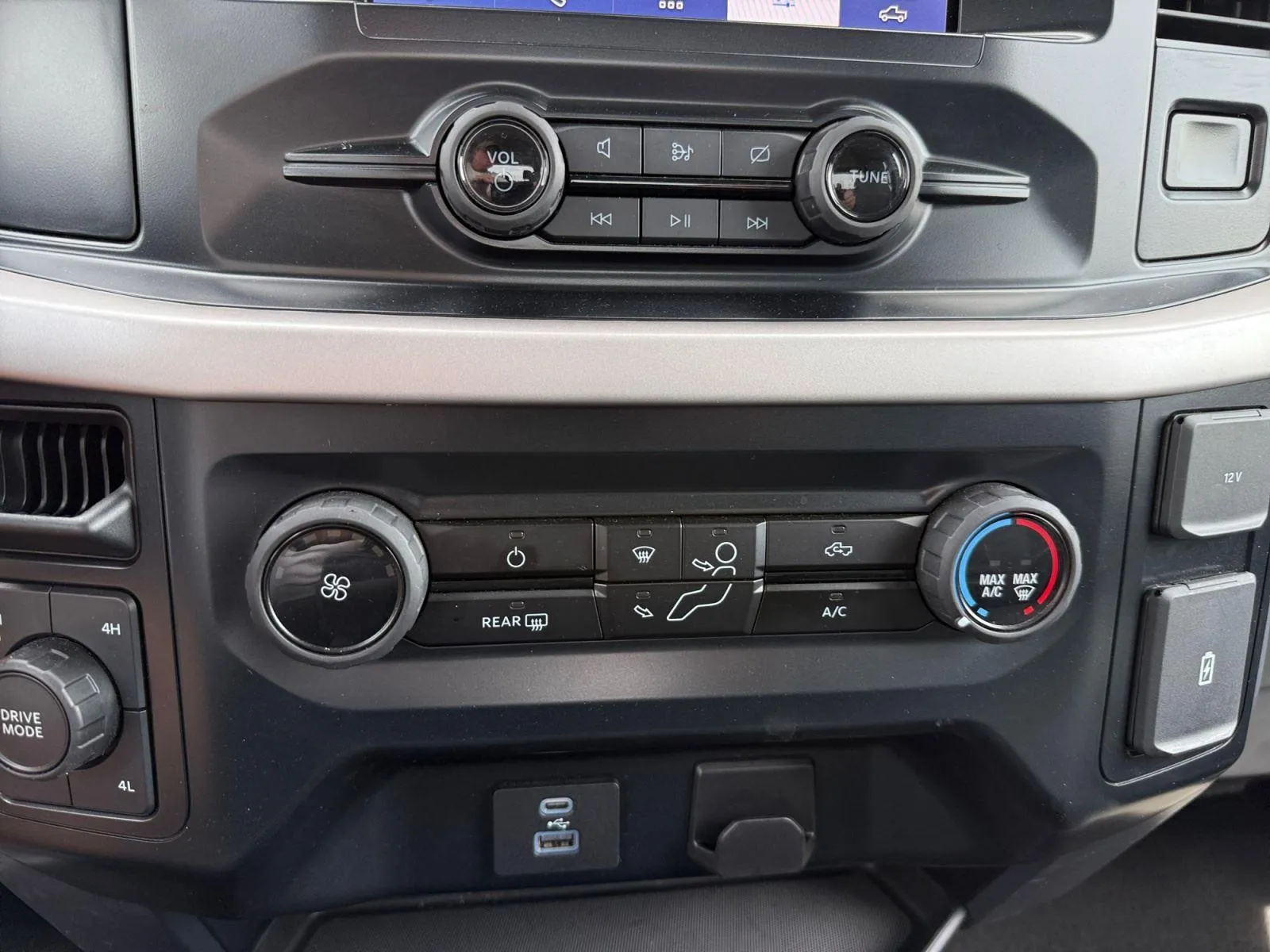 2023 Ford F-150 XLT - Photo 26