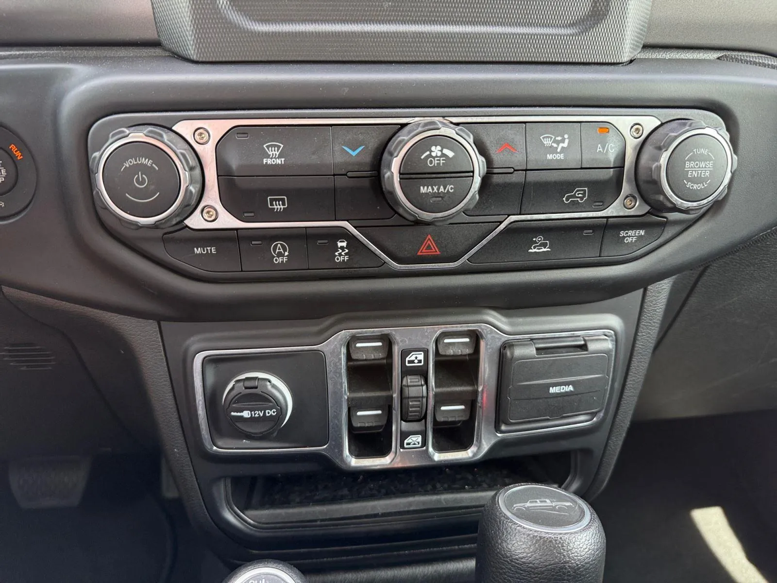2023 Jeep Gladiator Sport S - Photo 26