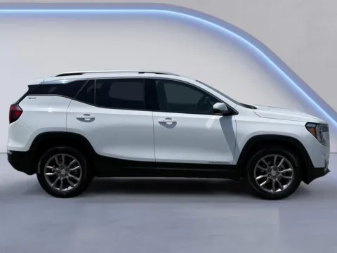 Photos of 2024 GMC Terrain SLT for sale in Alcoa, TN at Twin City Auto Center
