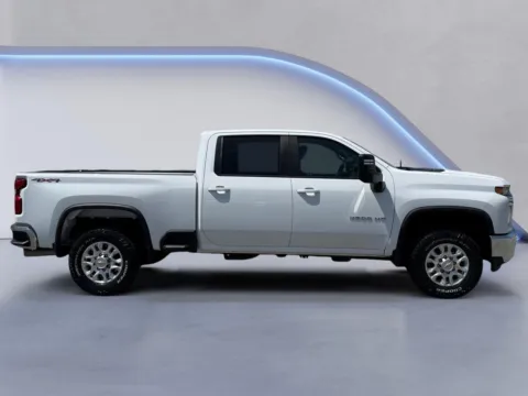 Photos of 2022 Chevrolet Silverado 2500HD LT for sale in Alcoa, TN at Twin City Auto Center