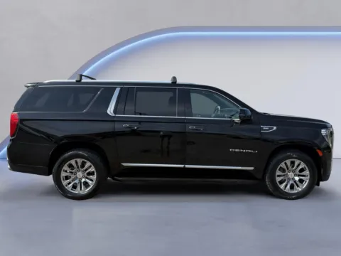 Photos of 2021 GMC Yukon XL Denali for sale in Alcoa, TN at Twin City Auto Center
