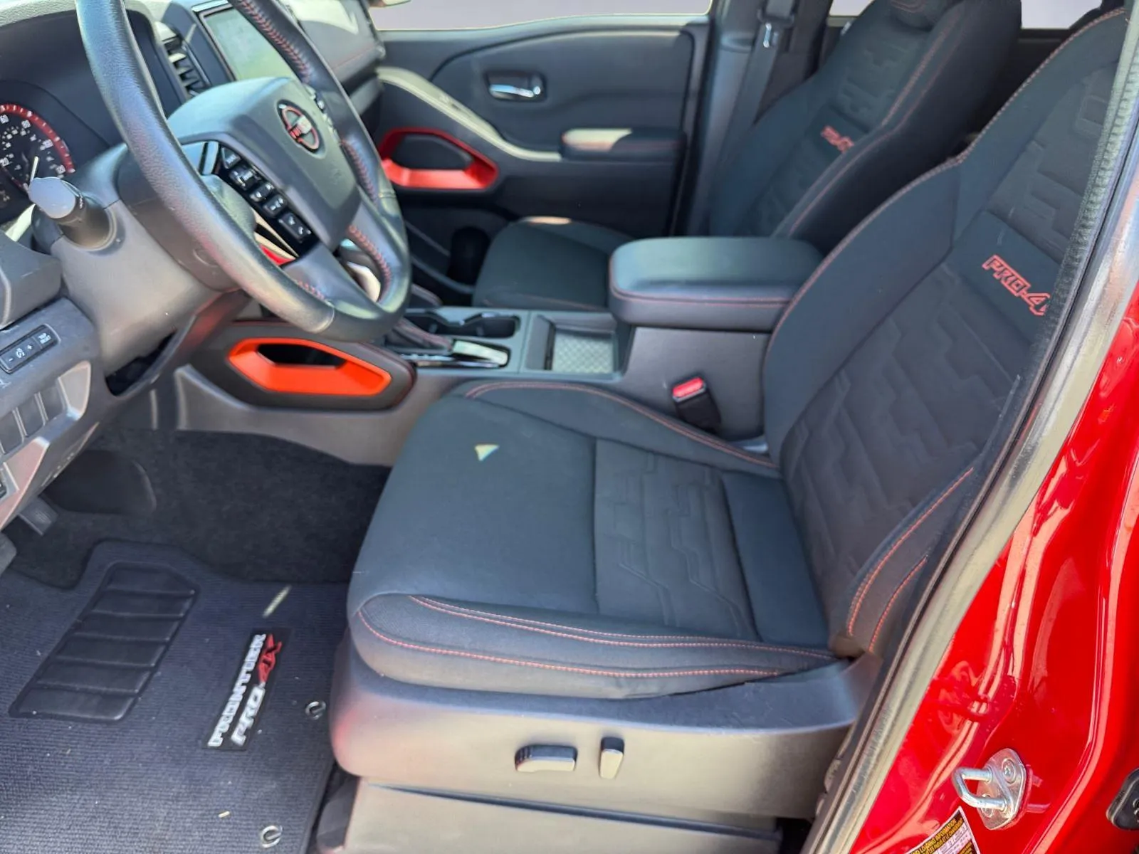 2023 Nissan Frontier PRO-4X - Photo 10