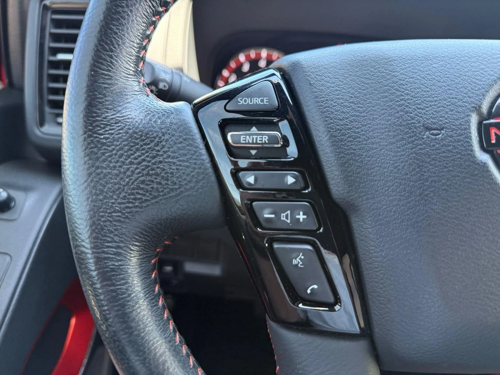 2023 Nissan Frontier PRO-4X - Photo 20