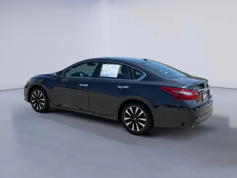 More photos of 2018 Nissan Altima 2.5 SL at Twin City Auto Center, TN