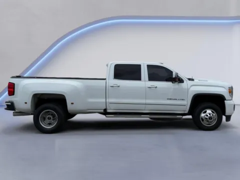 Photos of 2019 GMC Sierra 3500HD Denali for sale in Alcoa, TN at Twin City Auto Center