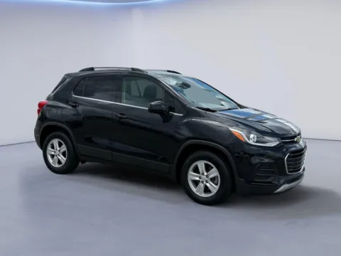 Black 2019 Chevrolet Trax LT for sale in Alcoa, TN
