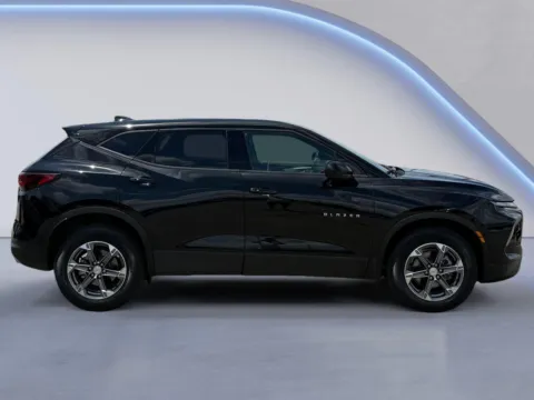 Photos of 2025 Chevrolet Blazer LT for sale in Alcoa, TN at Twin City Auto Center