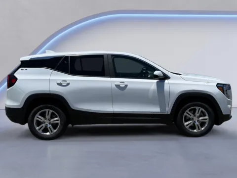 Photos of 2024 GMC Terrain SLE for sale in Alcoa, TN at Twin City Auto Center