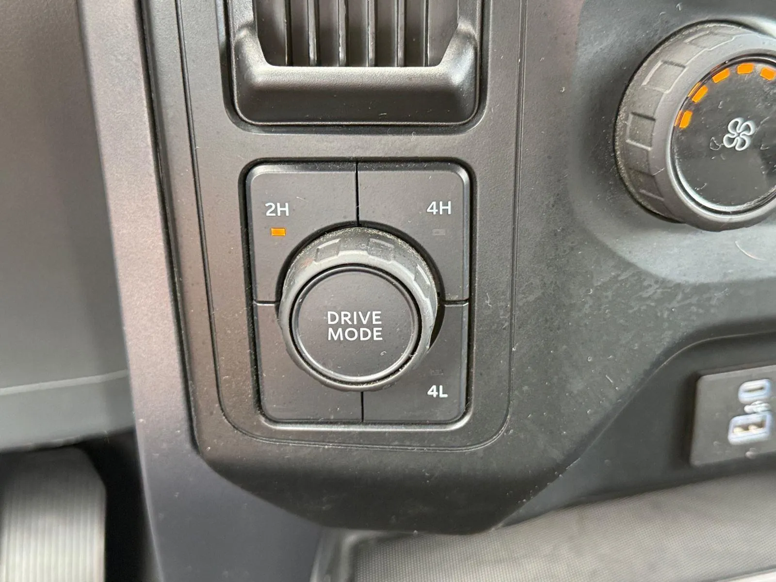 2023 Ford F-150 XLT - Photo 27
