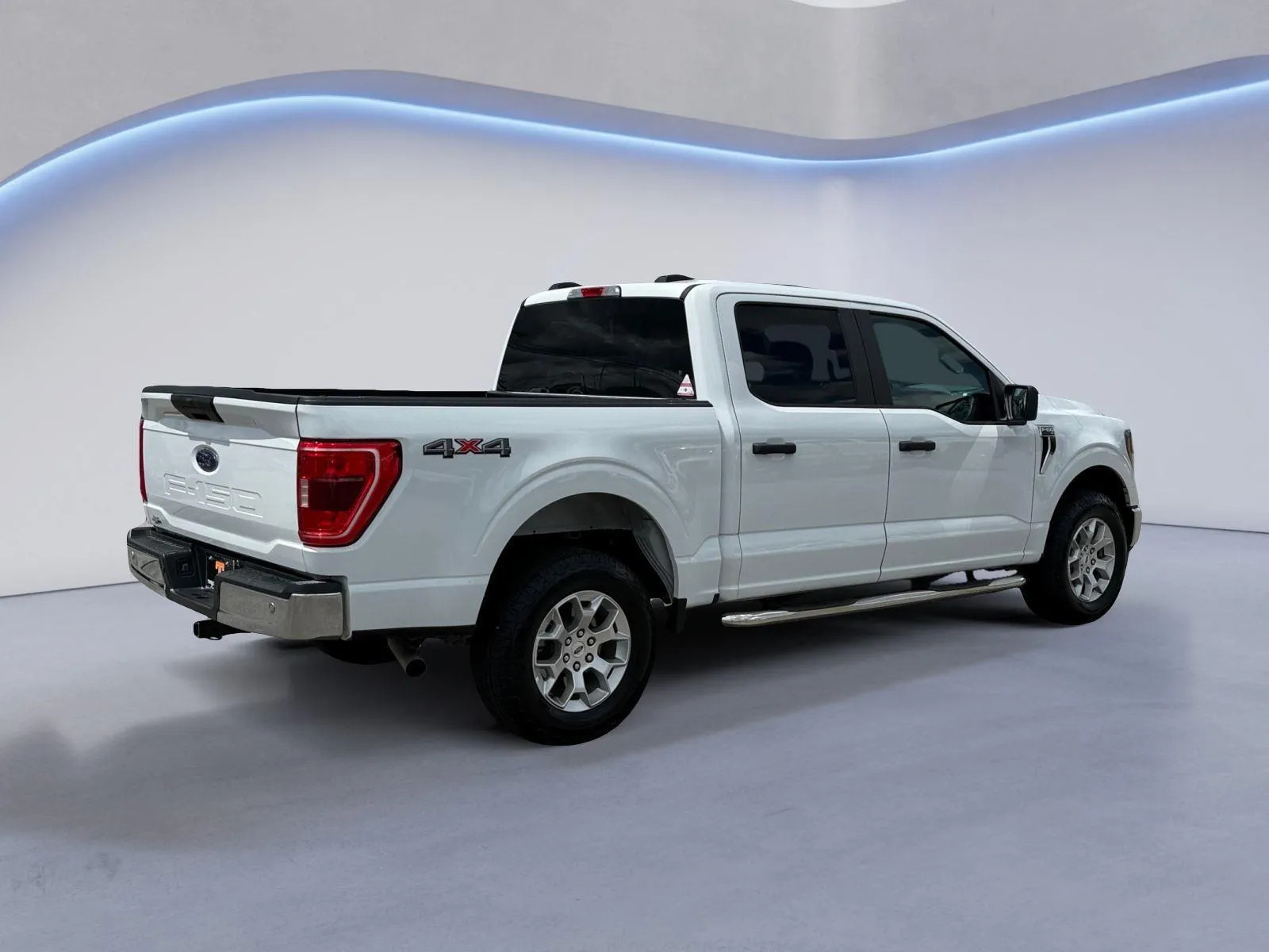 2023 Ford F-150 XLT - Photo 3