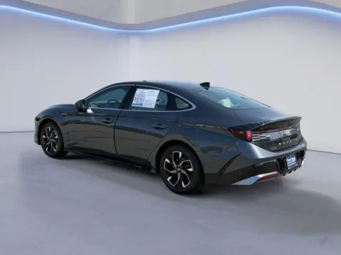 More photos of 2024 Hyundai Sonata SEL at Twin City Auto Center, TN
