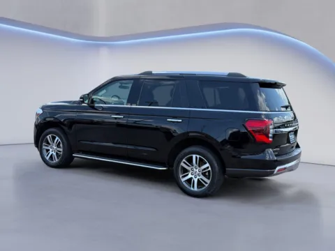 More photos of 2022 Ford Expedition Limited at Twin City Auto Center, TN