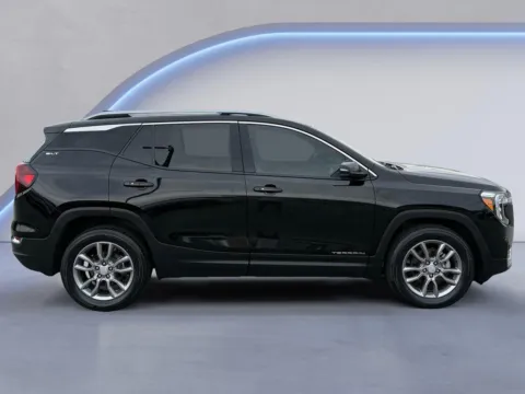 Photos of 2024 GMC Terrain SLT for sale in Alcoa, TN at Twin City Auto Center