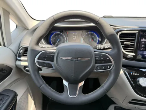 Silver 2023 Chrysler Pacifica Touring L for sale in Alcoa, TN