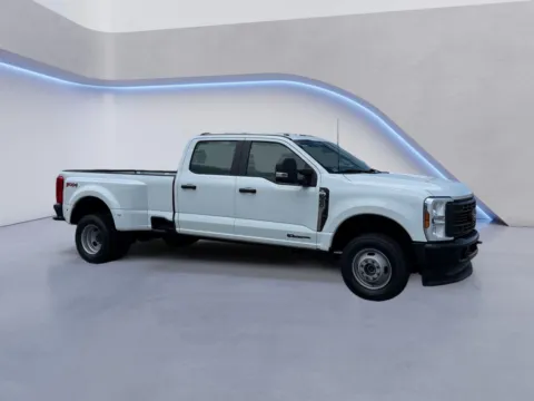 White 2024 Ford Super Duty F-350 DRW XL for sale in Alcoa, TN