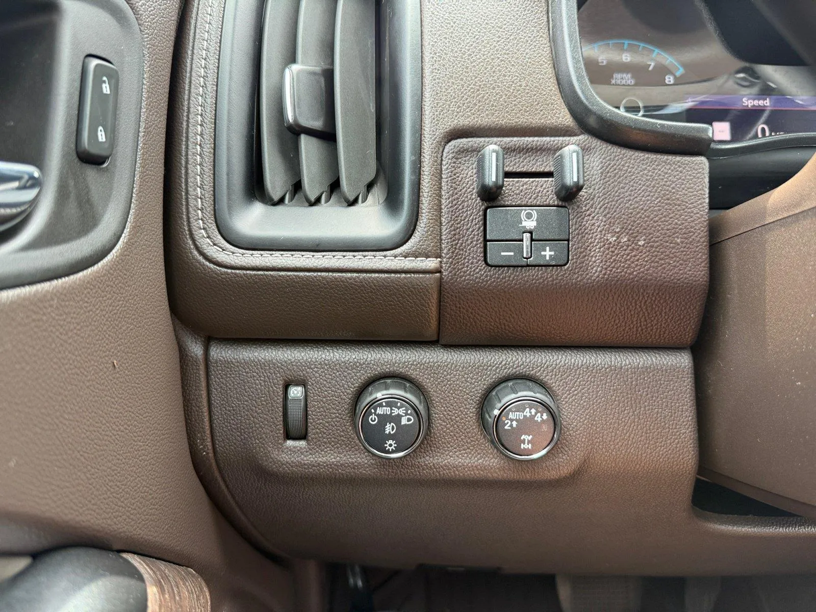 2022 GMC Canyon Denali - Photo 19