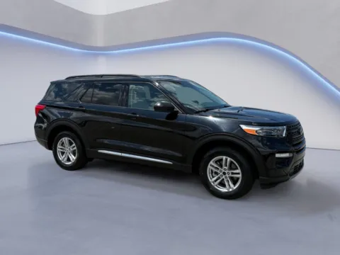 Black 2024 Ford Explorer XLT for sale in Alcoa, TN