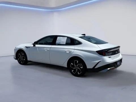 More photos of 2025 Hyundai Sonata SEL at Twin City Auto Center, TN
