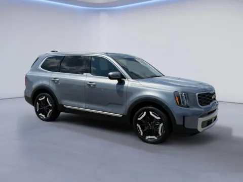 Silver 2025 Kia Telluride S for sale in Alcoa, TN