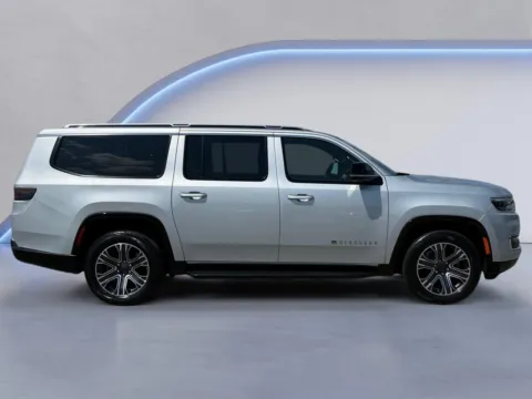 Photos of 2024 Jeep Wagoneer L Series II for sale in Alcoa, TN at Twin City Auto Center