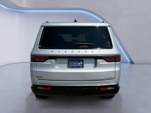 More photos of 2024 Jeep Wagoneer L Series II at Twin City Auto Center, TN