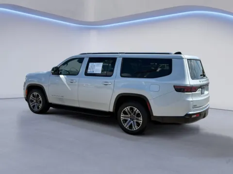 More photos of 2024 Jeep Wagoneer L Series II at Twin City Auto Center, TN