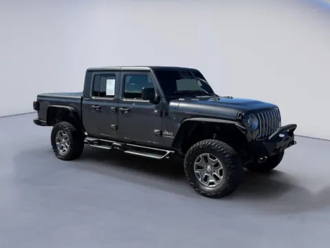 Gray 2020 Jeep Gladiator Overland for sale in Alcoa, TN
