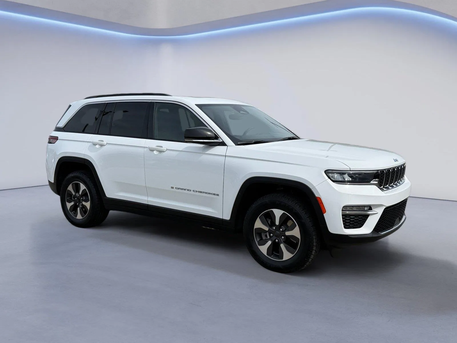 White 2024 Jeep Grand Cherokee 4xe LIMI for sale in Alcoa, TN