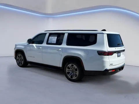 More photos of 2024 Jeep Wagoneer L Series II at Twin City Auto Center, TN