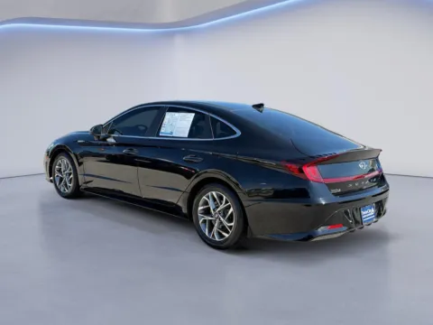 More photos of 2020 Hyundai Sonata SEL at Twin City Auto Center, TN