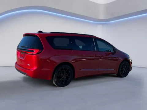 Another view of 2024 Chrysler Pacifica Touring L for sale in Alcoa, TN at Airport Honda