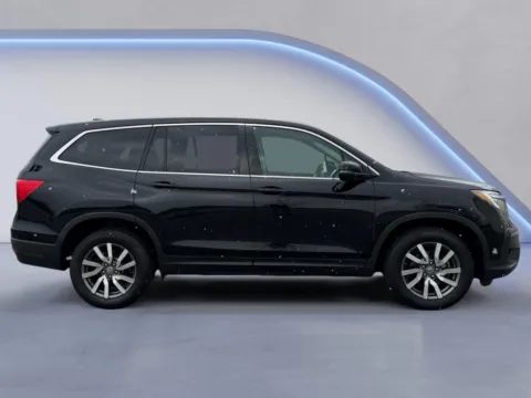 Photos of 2020 Honda Pilot EX-L for sale in Alcoa, TN at Airport Honda