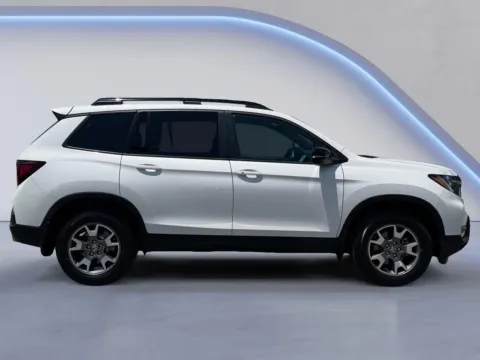 Photos of 2023 Honda Passport TrailSport for sale in Alcoa, TN at Airport Honda