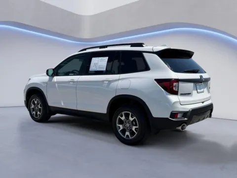 More photos of 2023 Honda Passport TrailSport at Airport Honda, TN