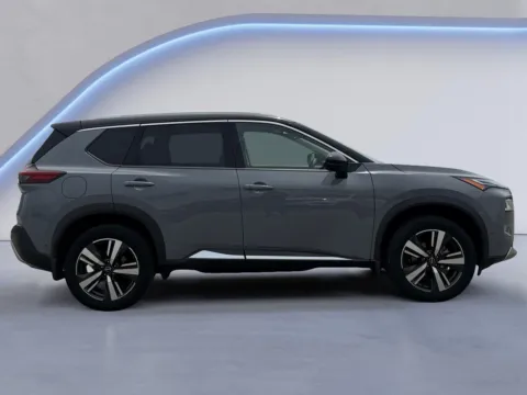 Photos of 2022 Nissan Rogue Platinum for sale in Alcoa, TN at Airport Honda