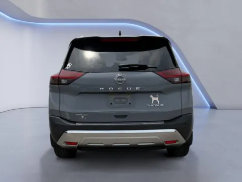 More photos of 2022 Nissan Rogue Platinum at Airport Honda, TN
