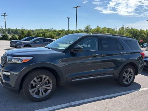 More photos of 2023 Ford Explorer XLT at Airport Honda, TN