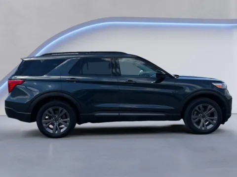 Photos of 2023 Ford Explorer XLT for sale in Alcoa, TN at Airport Honda