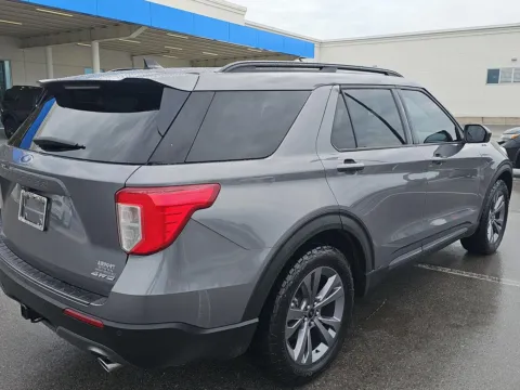 More photos of 2022 Ford Explorer XLT at Airport Honda, TN
