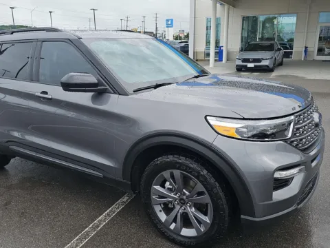 More photos of 2022 Ford Explorer XLT at Airport Honda, TN