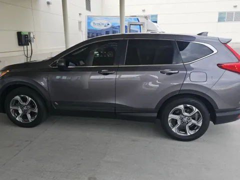 More photos of 2017 Honda CR-V EX at Airport Honda, TN
