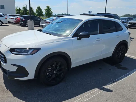 White 2024 Honda HR-V Sport for sale in Alcoa, TN